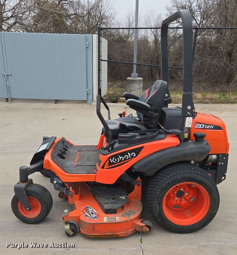 image for item DW8538 2022 Kubota ZD1211 ZTR lawn mower