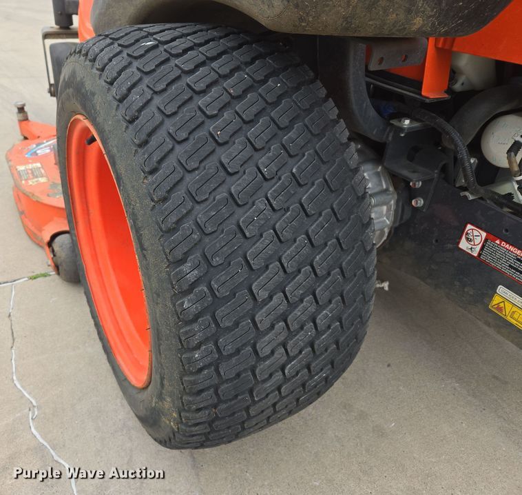 image for item DW8538 2022 Kubota ZD1211 ZTR lawn mower