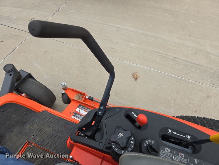 image for item DW8539 2022 Kubota ZD1211 ZTR lawn mower