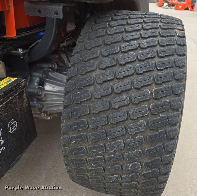 image for item DW8539 2022 Kubota ZD1211 ZTR lawn mower