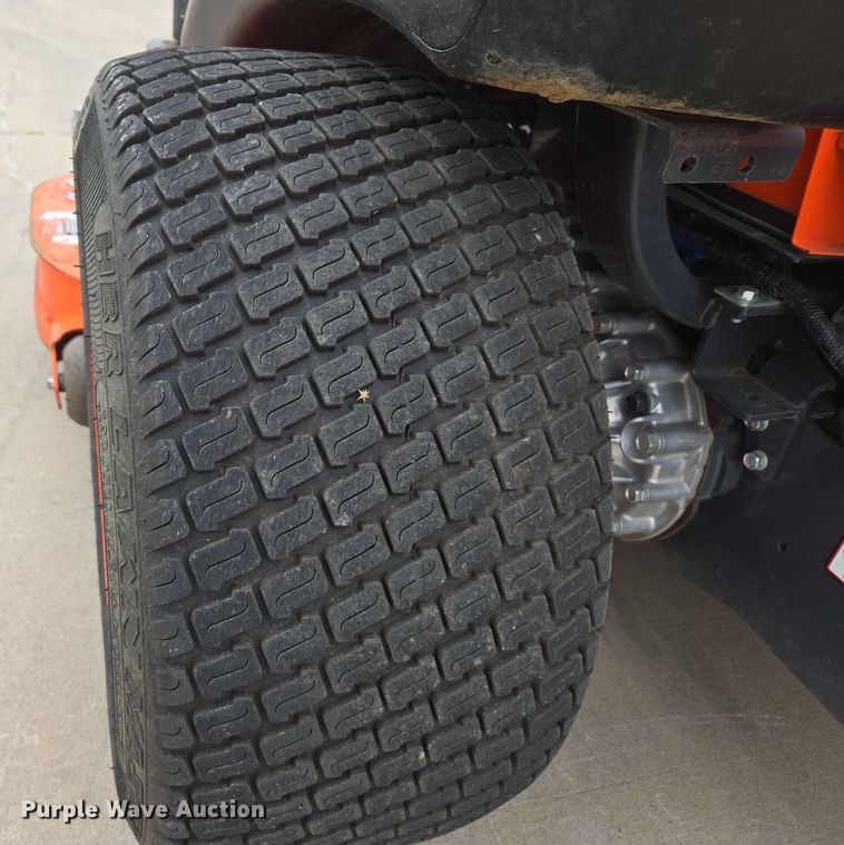 image for item DW8539 2022 Kubota ZD1211 ZTR lawn mower