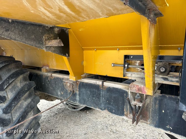 image for item EN5131 Mertz 3300 spreader