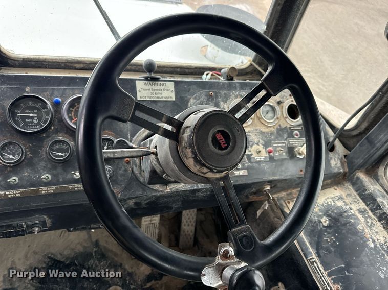 image for item EN5131 Mertz 3300 spreader