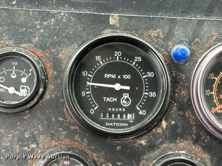 image for item EN5131 Mertz 3300 spreader