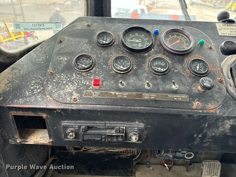 image for item EN5131 Mertz 3300 spreader