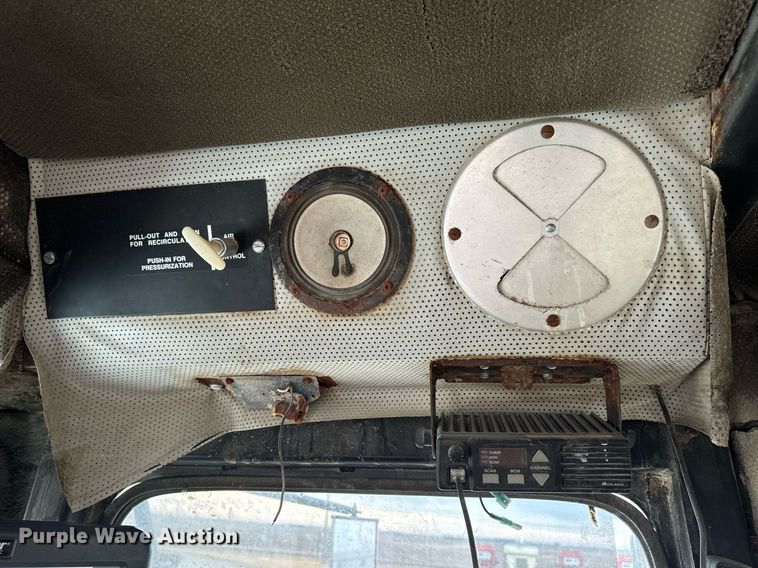 image for item EN5131 Mertz 3300 spreader