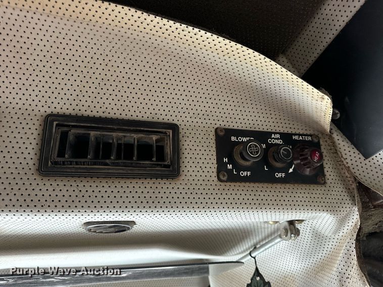 image for item EN5131 Mertz 3300 spreader