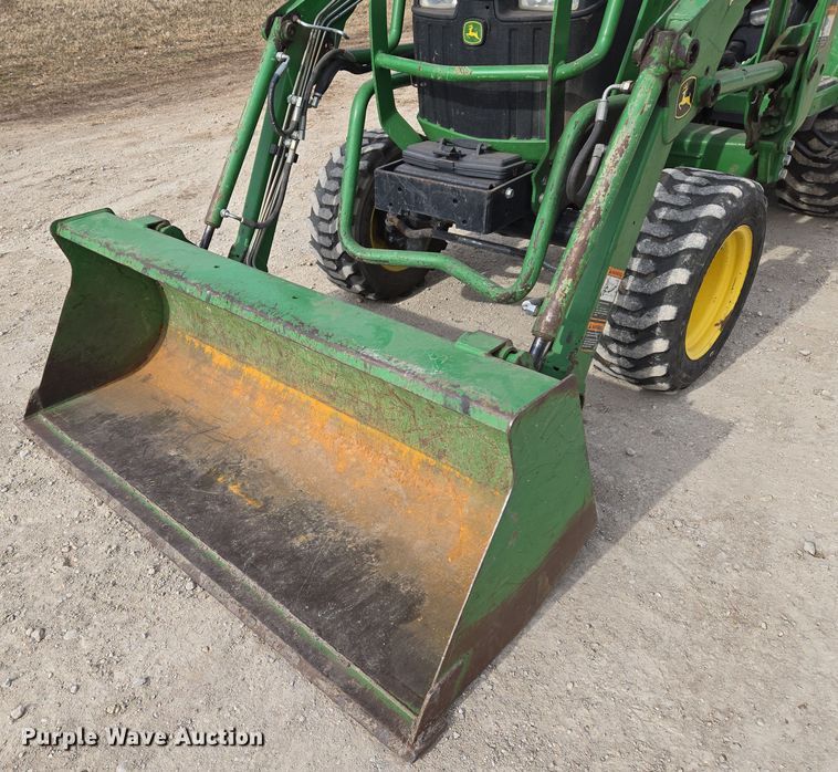 image for item EO0600 2018 John Deere 2025R MFWD tractor