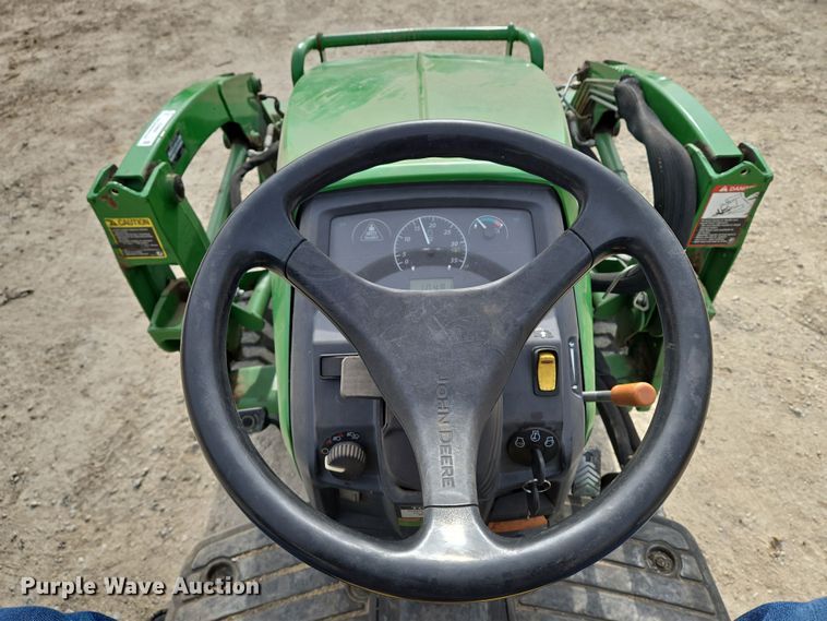 image for item EO0600 2018 John Deere 2025R MFWD tractor