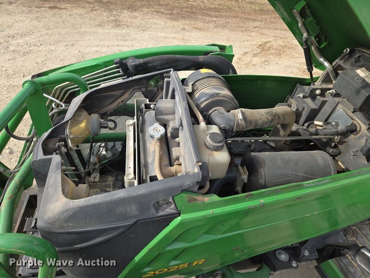 image for item EO0600 2018 John Deere 2025R MFWD tractor