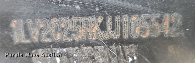 image for item EO0600 2018 John Deere 2025R MFWD tractor