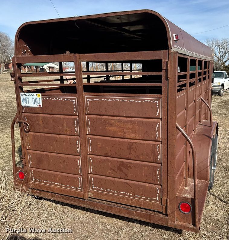 image for item EQ1086 1981 W-W livestock trailer