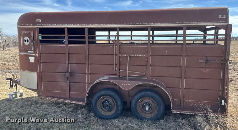 image for item EQ1086 1981 W-W livestock trailer