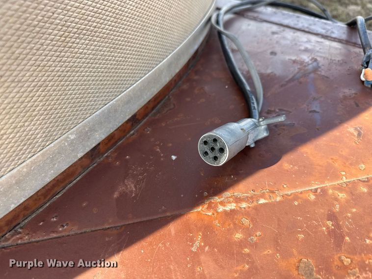 image for item EQ1086 1981 W-W livestock trailer