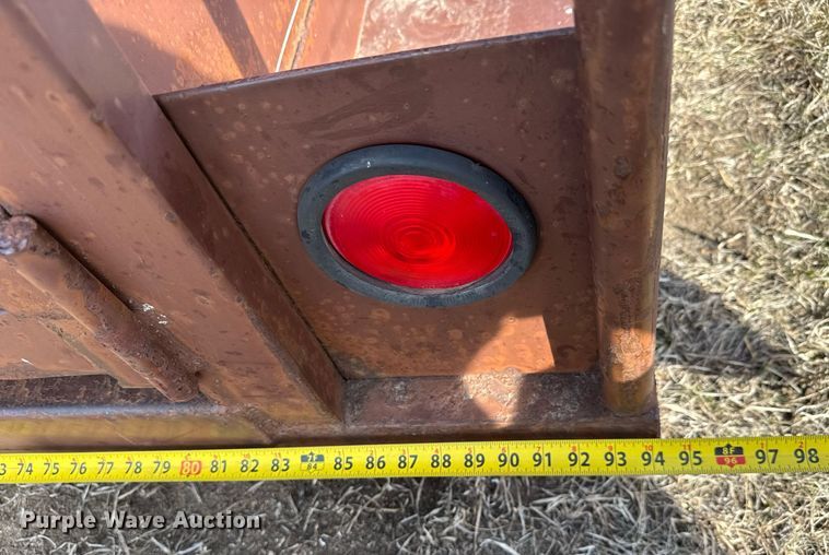 image for item EQ1086 1981 W-W livestock trailer