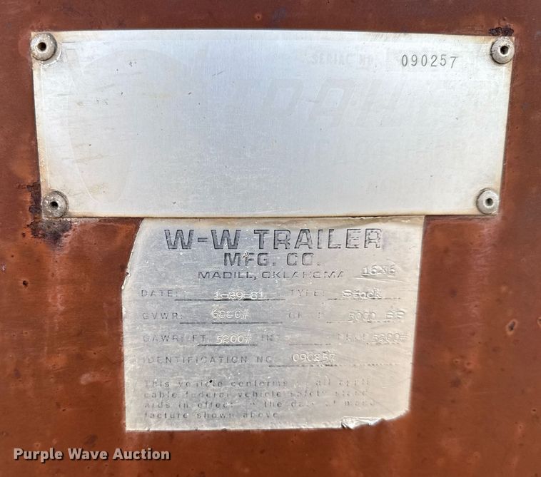 image for item EQ1086 1981 W-W livestock trailer