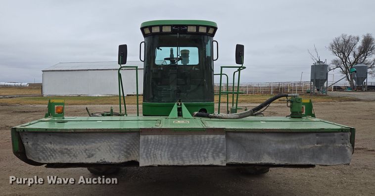 image for item EQ3956 2000 John Deere 4990 SP swather / windrower