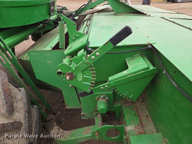 image for item EQ3956 2000 John Deere 4990 SP swather / windrower