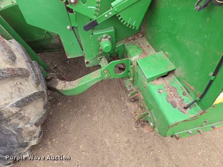 image for item EQ3956 2000 John Deere 4990 SP swather / windrower