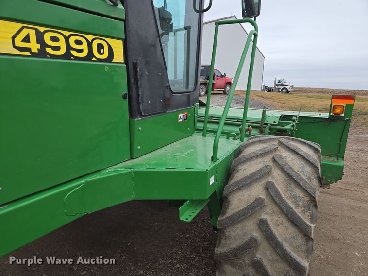 image for item EQ3956 2000 John Deere 4990 SP swather / windrower