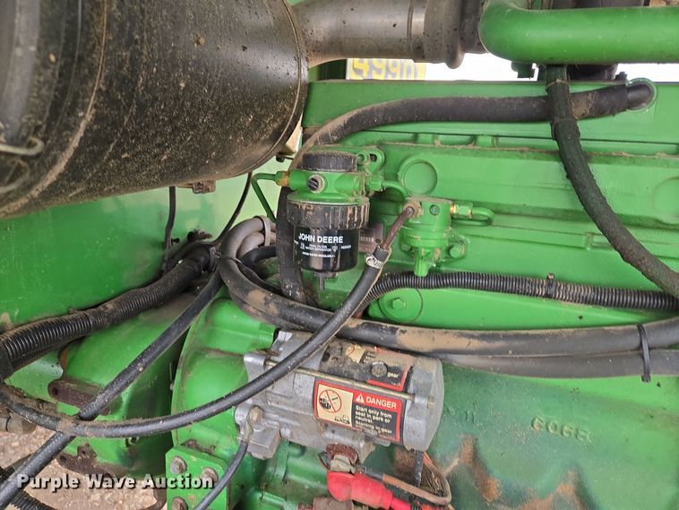 image for item EQ3956 2000 John Deere 4990 SP swather / windrower