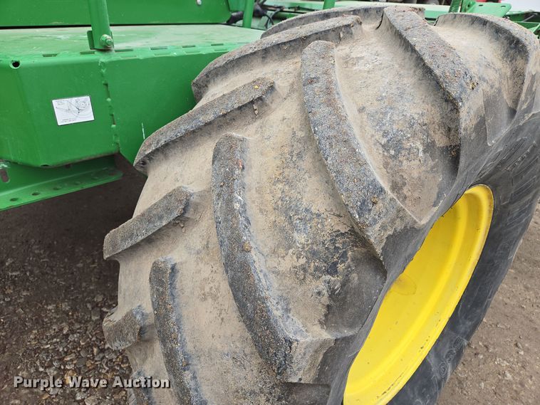 image for item EQ3956 2000 John Deere 4990 SP swather / windrower