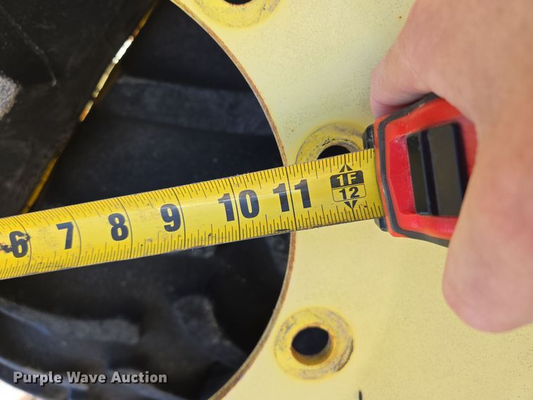 image for item EQ6734 (8) tractor tires and wheels