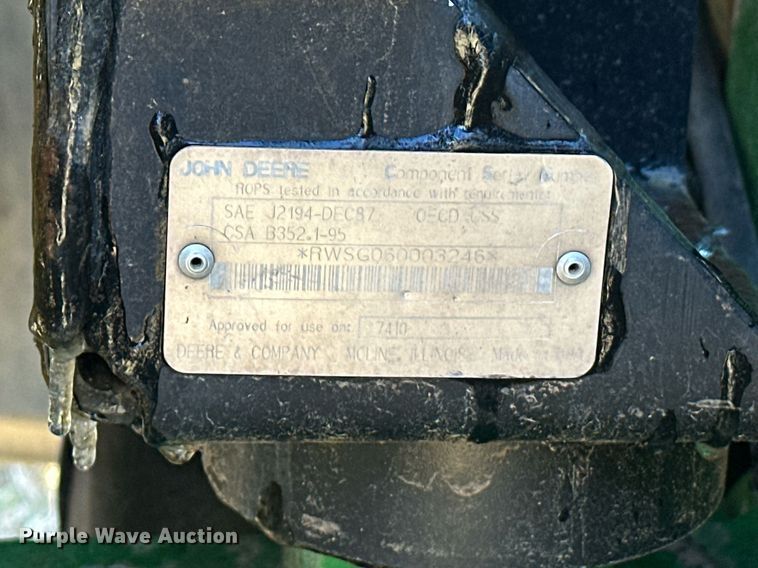 image for item ER4998 1997 John Deere 7410 tractor