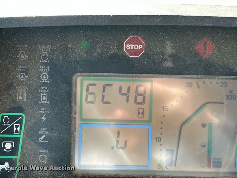 image for item ER4998 1997 John Deere 7410 tractor