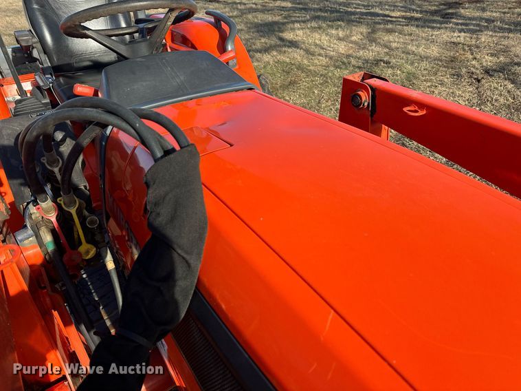 image for item ER4999 Kubota L3130D MFWD tractor