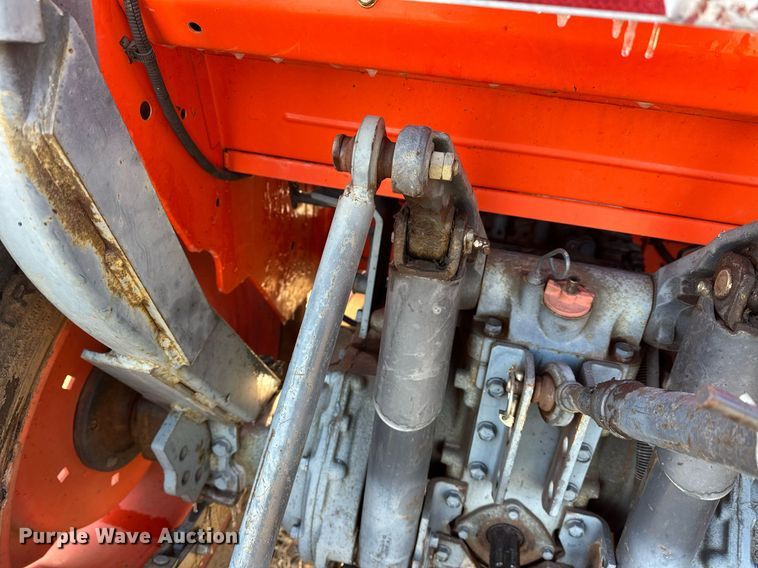 image for item ER4999 Kubota L3130D MFWD tractor