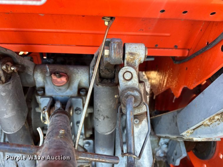 image for item ER4999 Kubota L3130D MFWD tractor