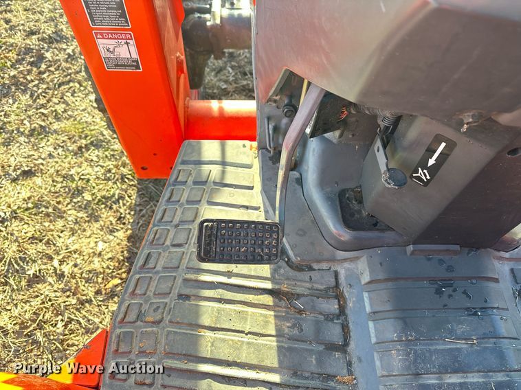 image for item ER4999 Kubota L3130D MFWD tractor