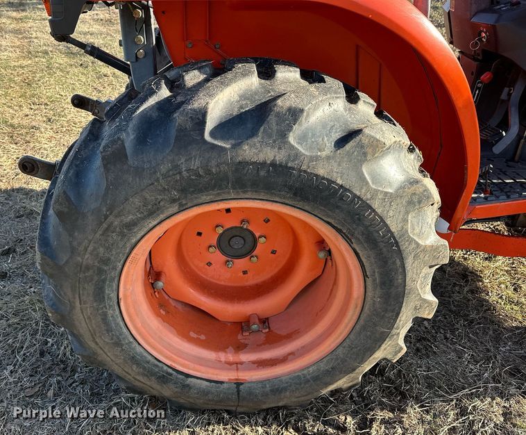 image for item ER4999 Kubota L3130D MFWD tractor