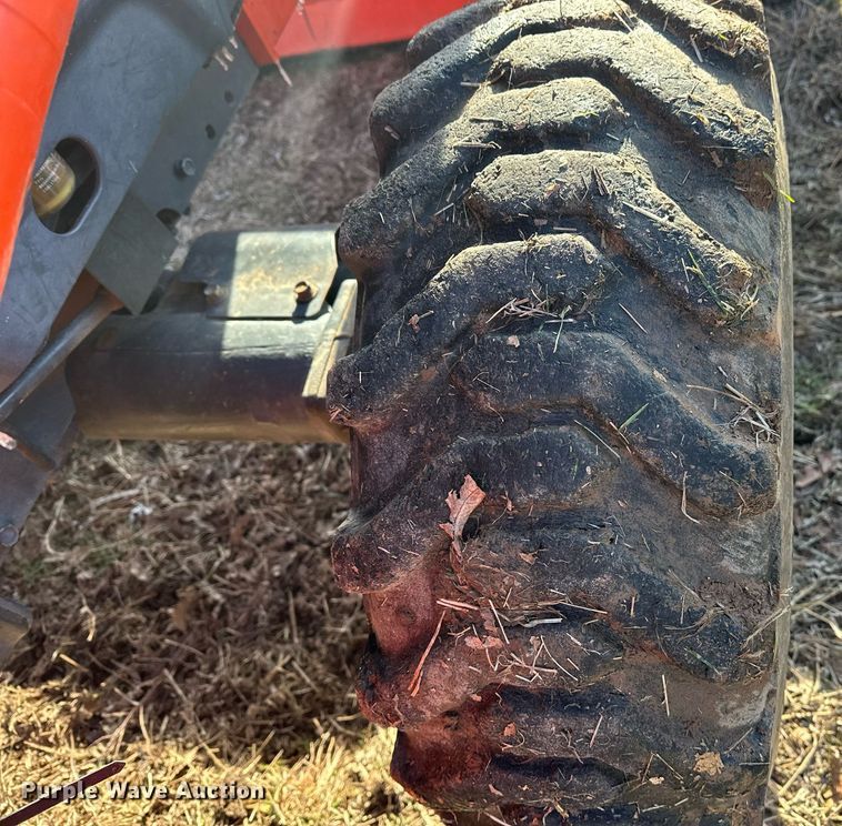 image for item ER4999 Kubota L3130D MFWD tractor