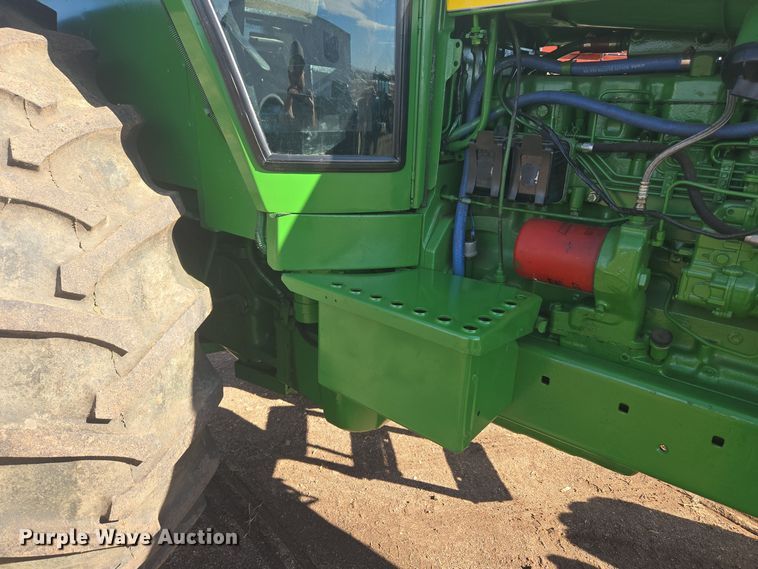 image for item ER5124 1976 John Deere 4630 tractor