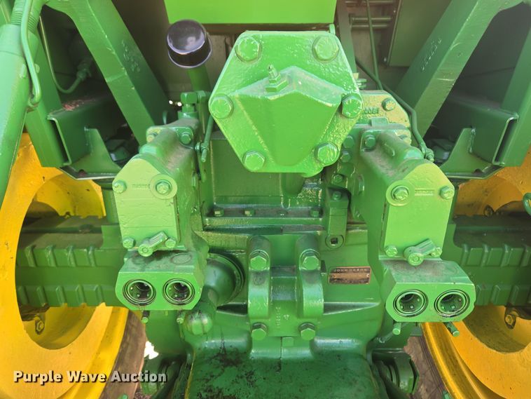 image for item ER5124 1976 John Deere 4630 tractor