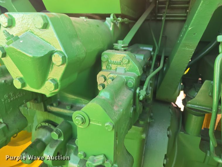 image for item ER5124 1976 John Deere 4630 tractor
