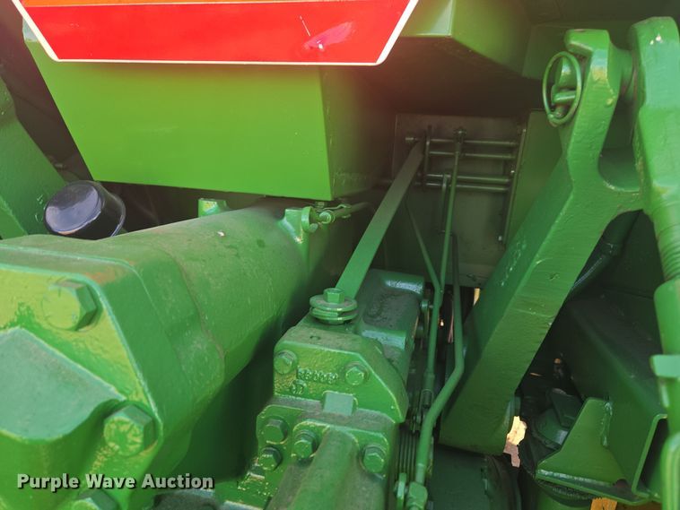 image for item ER5124 1976 John Deere 4630 tractor