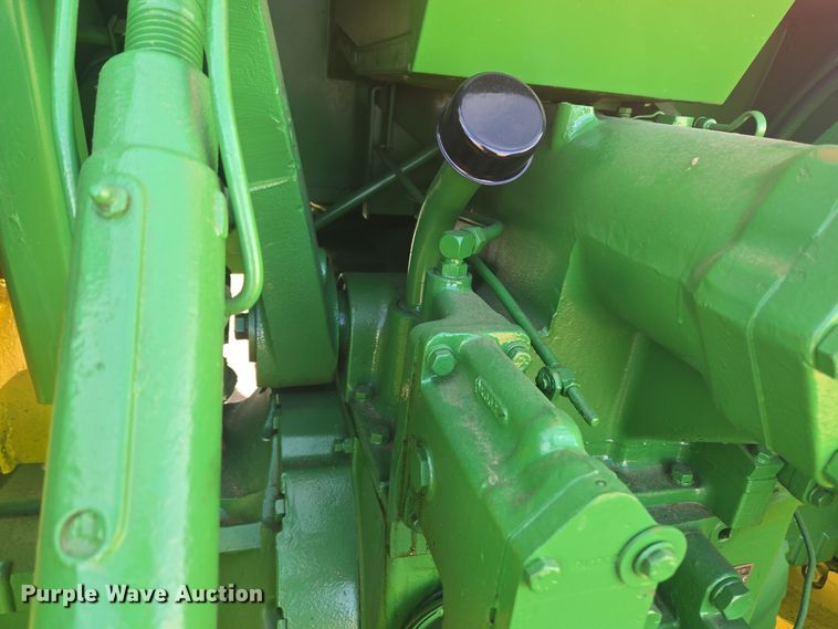 image for item ER5124 1976 John Deere 4630 tractor