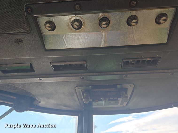 image for item ER5124 1976 John Deere 4630 tractor