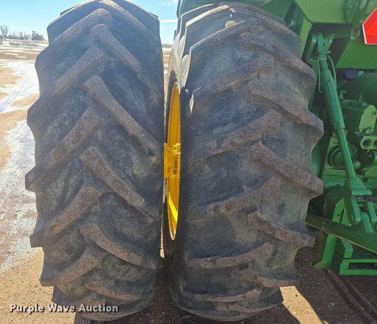 image for item ER5124 1976 John Deere 4630 tractor