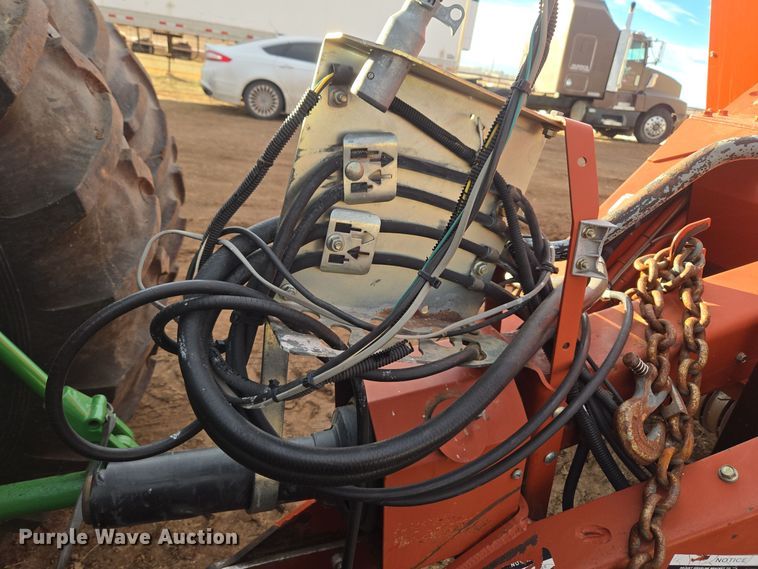 image for item ER5126 2003 Hesston 4790 large square baler