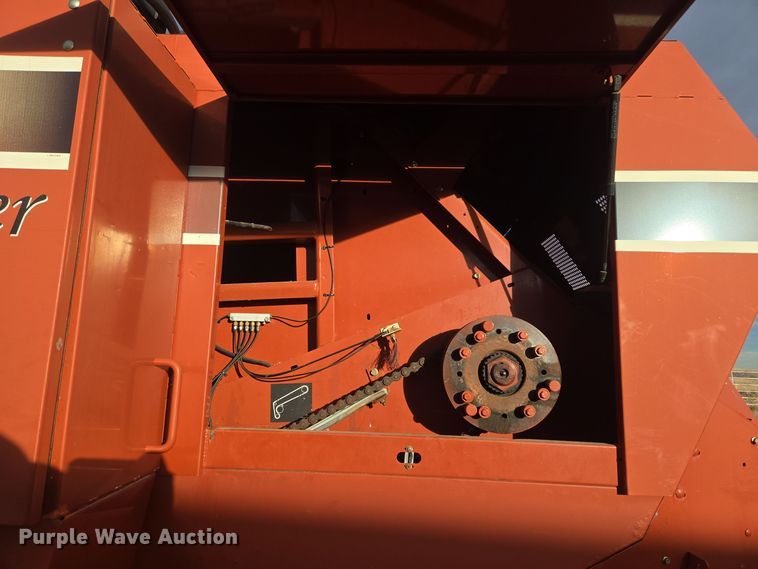 image for item ER5126 2003 Hesston 4790 large square baler