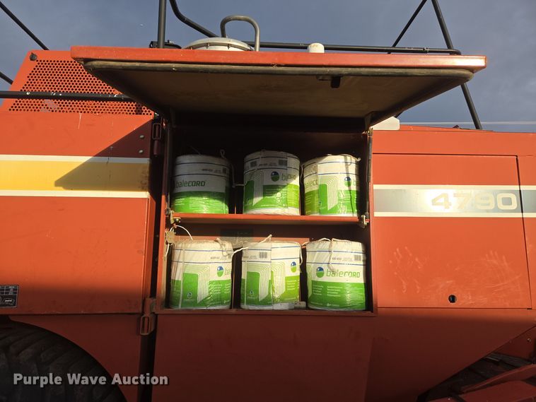 image for item ER5126 2003 Hesston 4790 large square baler