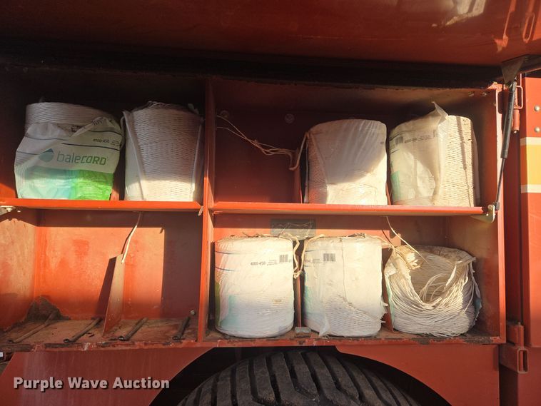 image for item ER5126 2003 Hesston 4790 large square baler