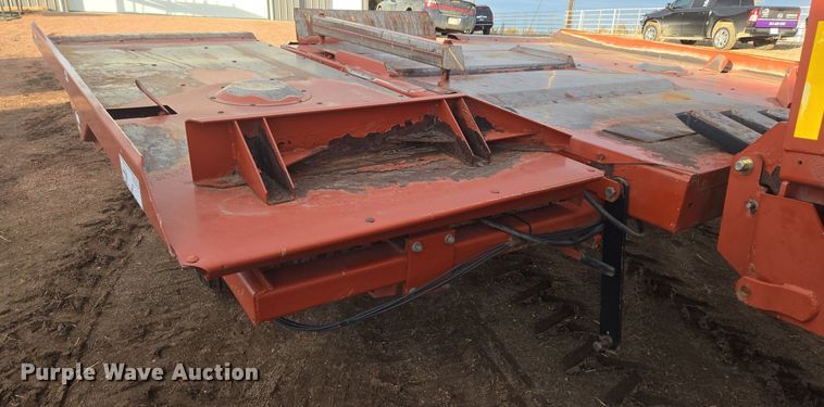 image for item ER5126 2003 Hesston 4790 large square baler