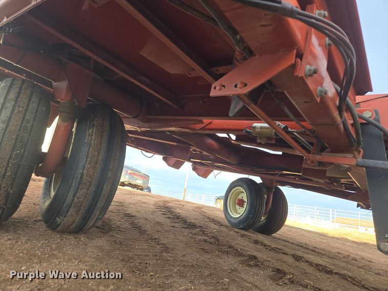 image for item ER5126 2003 Hesston 4790 large square baler