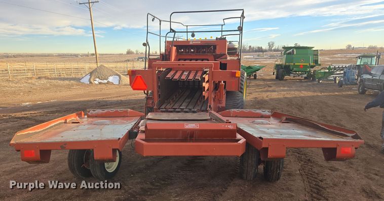 image for item ER5126 2003 Hesston 4790 large square baler
