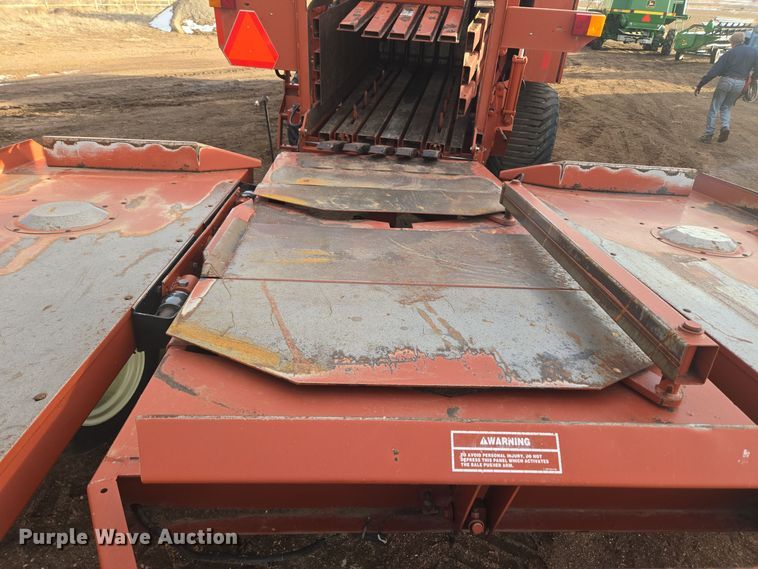 image for item ER5126 2003 Hesston 4790 large square baler